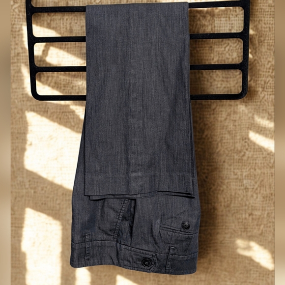 Ann Taylor LOFT Petites Dark Denim Flare Pants – Size 4P - Picture 3 of 4